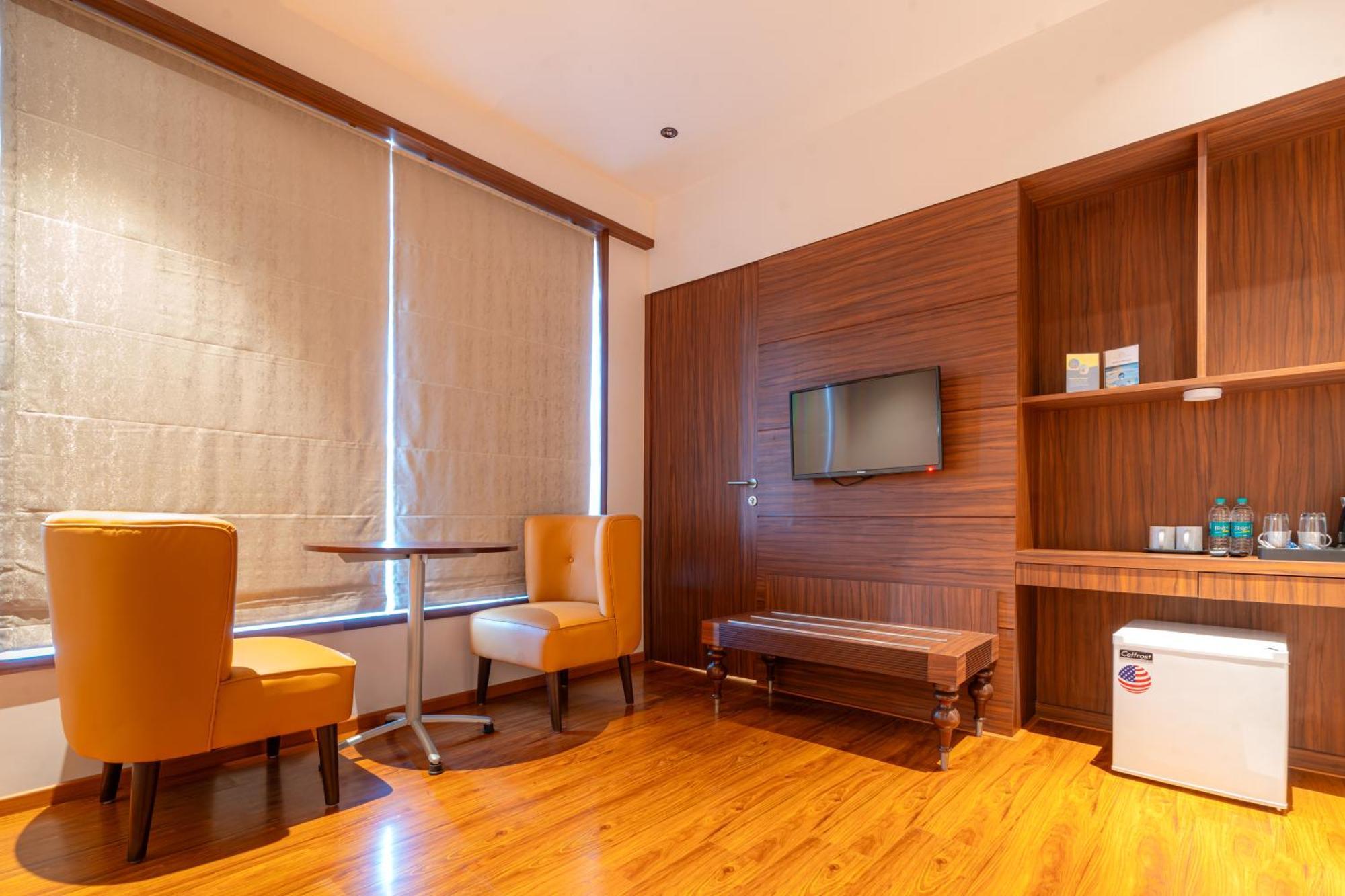 Treebo Premium Heritage Grand -Majiwada Thane Ngoại thất bức ảnh